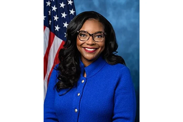 Picture of Emilia Sykes - 2026-06-16 Image of Emilia Sykes