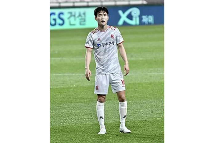 Picture of Jeong Ho-Yeon - 2026-06-20 Image of Jeong Ho-Yeon
