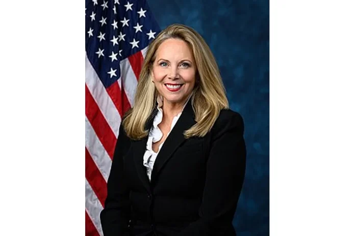 Picture of Laura Gillen - 2026-06-16 Image of Laura Gillen