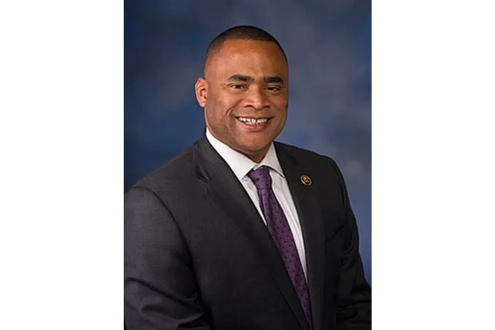 Picture of Marc Veasey - 2026-06-16 Image of Marc Veasey