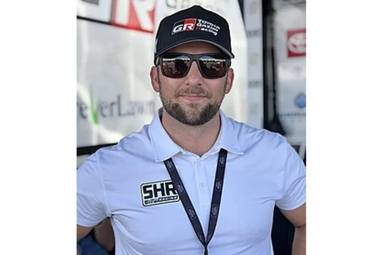 Image of Sam Hunt Racing