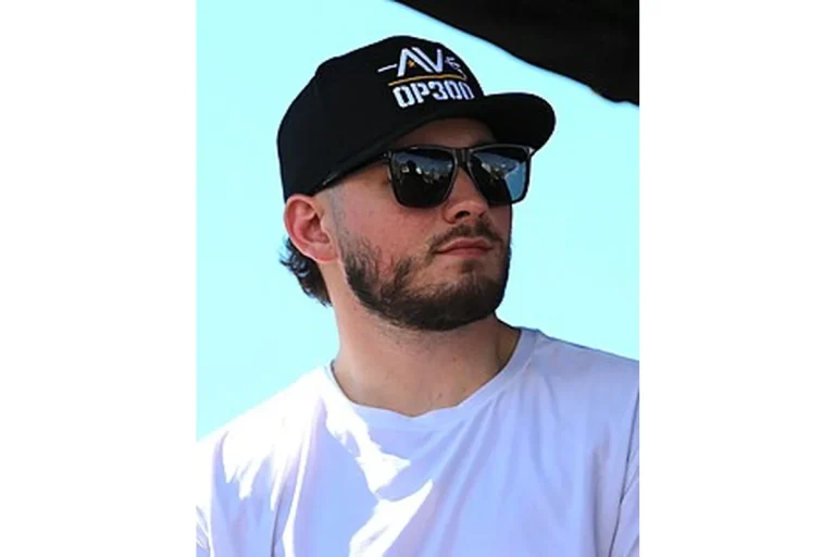 Image of Taylor Gray
