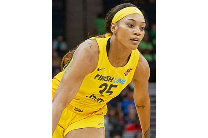 Picture of Victoria Vivians - 2026-06-20 Image of Victoria Vivians
